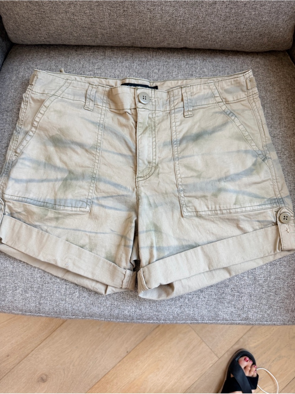 Sanctuary Khaki Green Shorts Size 27
